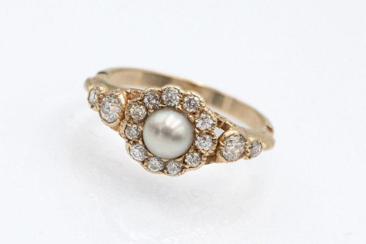 Bague 52 Yellow gold daisy ring, pearl and diamonds, first half of the 20th century 58 Facettes 11481