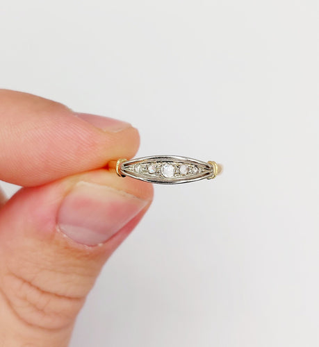 Bague 58 Bague jarretière Art Déco or jaune, diamants taille rose (circa 1920) 58 Facettes A06032