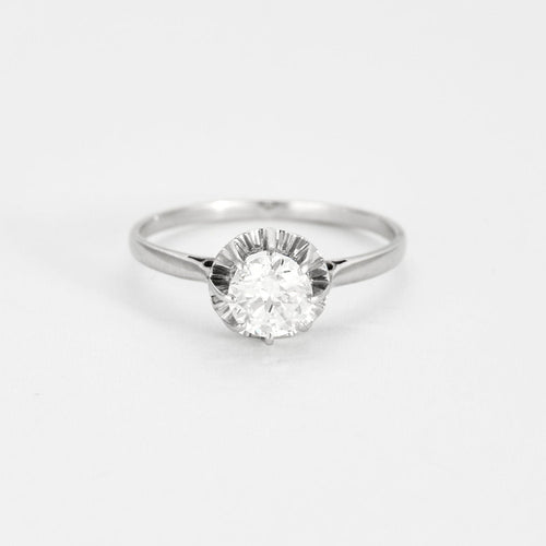 White gold and diamond solitaire