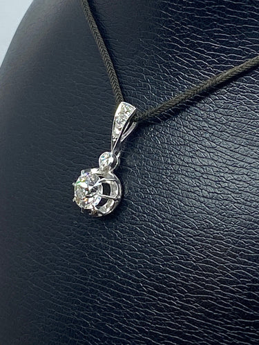 Pendentif Pendentif en or blanc et diamants 58 Facettes AB593bis