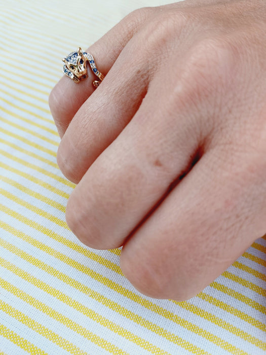 Anello ghepardo con diamanti e zaffiri