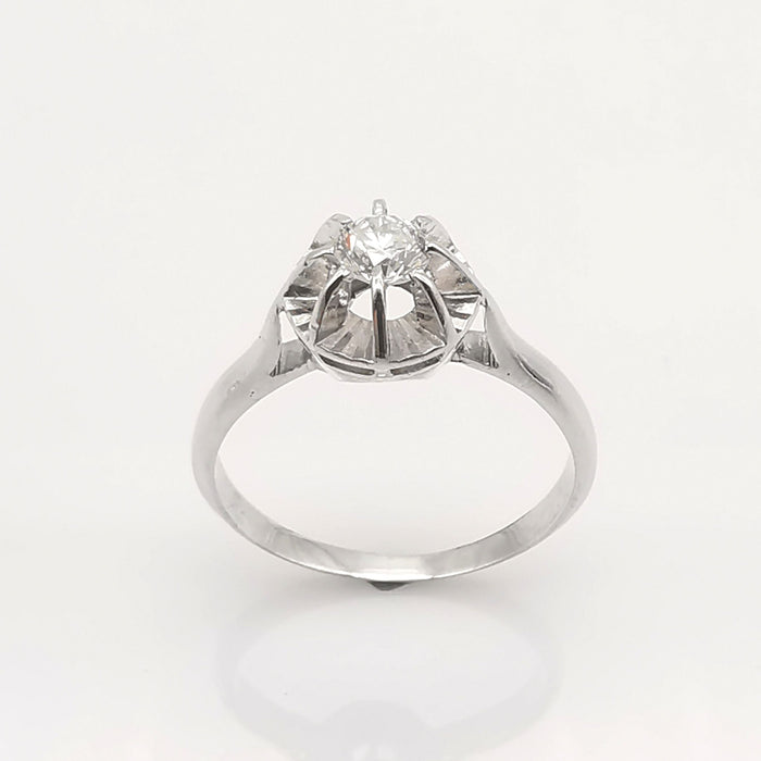 gold and diamond solitaire ring