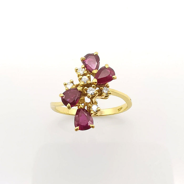 Bague 54 Bague en or jaune rubis et diamants 58 Facettes