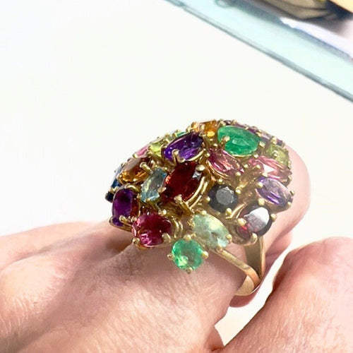 AKuamarin ve çeşitli doğal değerli taşlarla işlenmiş ALTIN YÜZÜK