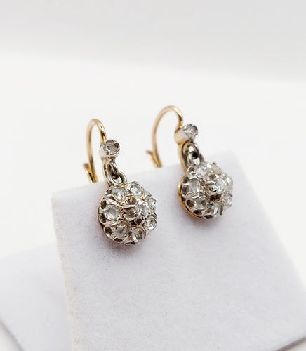 Boucles d'oreilles Dormeuses marguerites or jaune, platine, diamant rond et diamants taille rose (circa 1900) 58 Facettes A06360