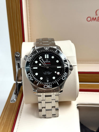 Montre OMEGA - Montre Seamaster Diver 300M 42 mm 210.30.42.20.01.001 BLACK STEEL 58 Facettes JLS