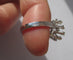 Bague marguerite fleur or blanc platine diamants 58 Facettes