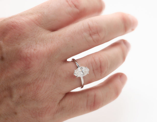 Bague 56 SOLITAIRE DIAMANT TAILLE MARQUISE EN OR GRIS 18K 58 Facettes