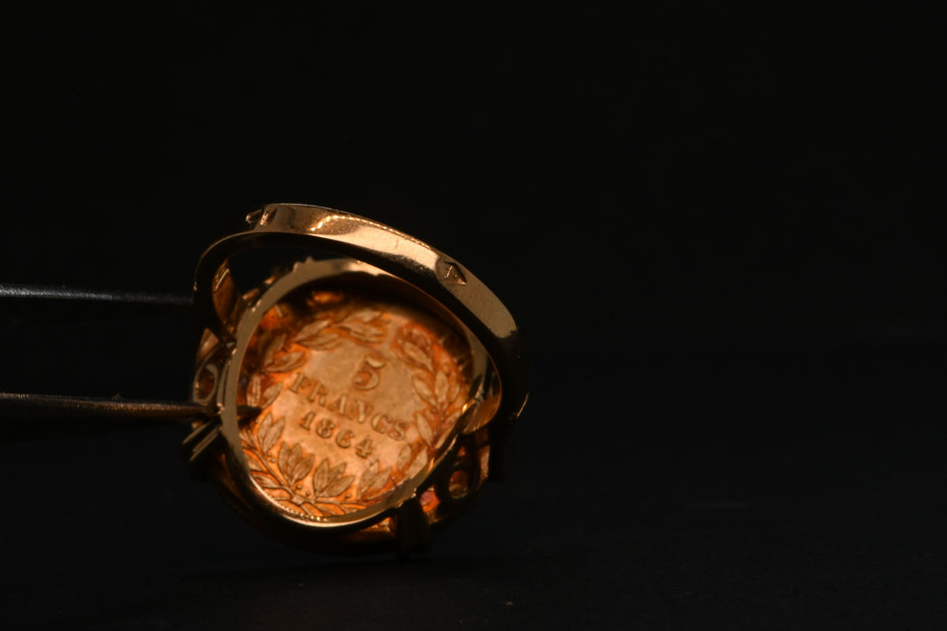 Ring gebaseerd op een gouden munt van Napoleon III
