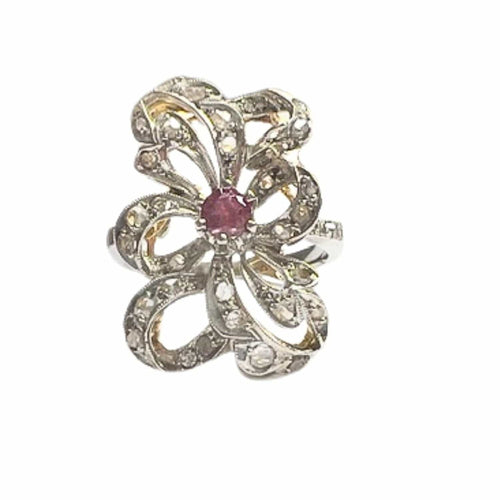 Bague BAGUE DESIGN ART DÉCO PÉRIODE 1930-1935 en OR 18 kt et PLATINE avec DIAMANTS et RUBIS 58 Facettes Q177B