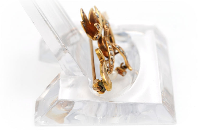 Broche Broche en or jaune sertie de perles 58 Facettes B266