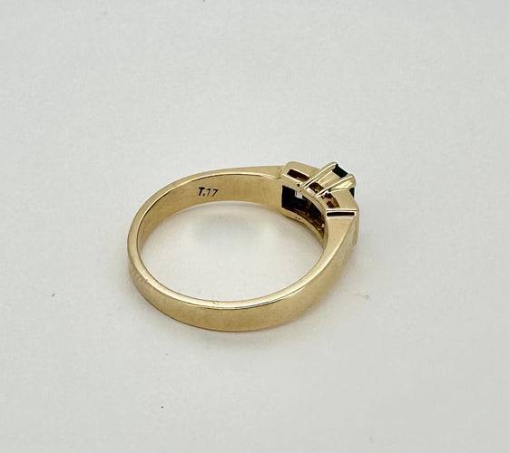 Bague 57 Bague or jaune, émeraude et diamants 58 Facettes