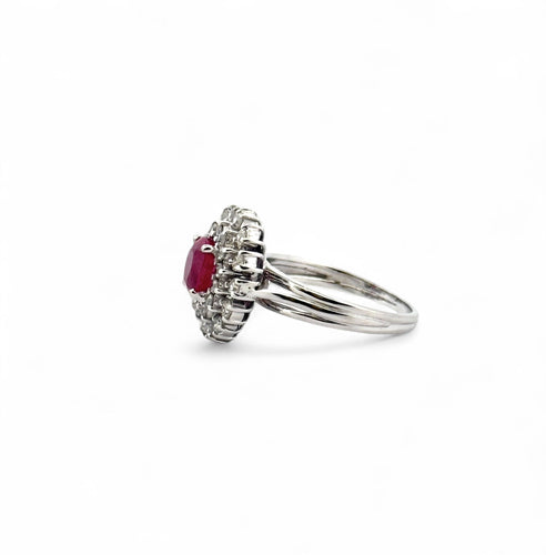 Bague 52 Bague en or blanc diamants et rubis 58 Facettes