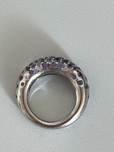 Bague 51 CHAUMET - Bague Grain de Caviar Saphirs Violets 58 Facettes LOT 5650