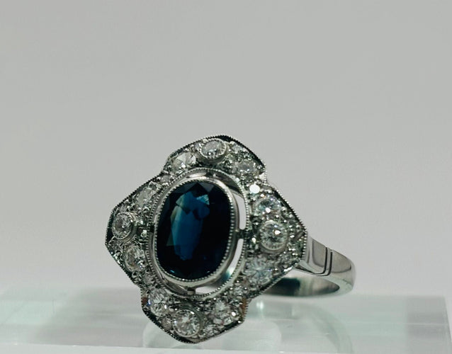 Bague 53 Bague de style Art Déco en platine avec un saphir central et des diamants 58 Facettes 50245