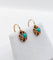 Boucles d'oreilles Dormeuses or jaune, cabochons de turquoises sur monture en fleur (circa 1900) 58 Facettes A05448