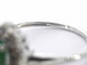 Bague 54 Bague entourage en or blanc avec émeraude et diamants 58 Facettes 2347