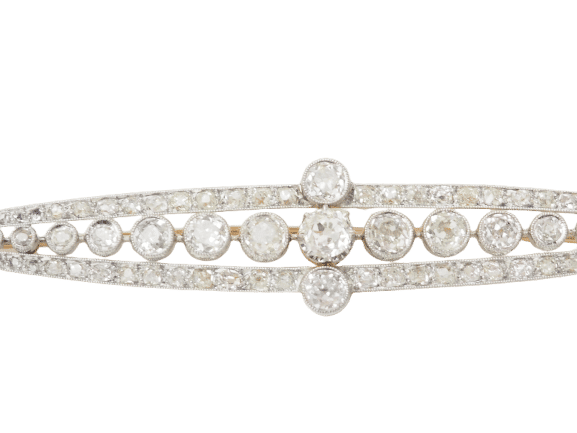 Broche Importante broche Art Déco en or jaune platine et diamants 58 Facettes 32820