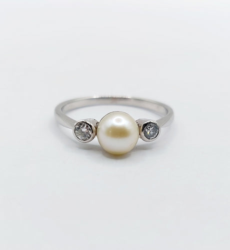 Bague 51 Bague art déco or blanc perle et diamants 58 Facettes A05571