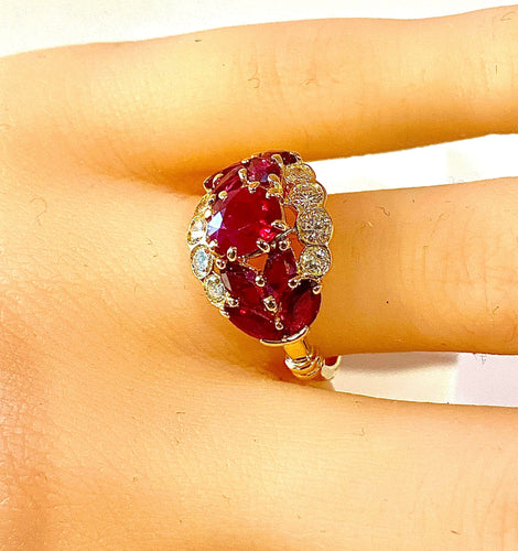 Bague 53 Bague en or jaune en rubis et diamants 58 Facettes AB607