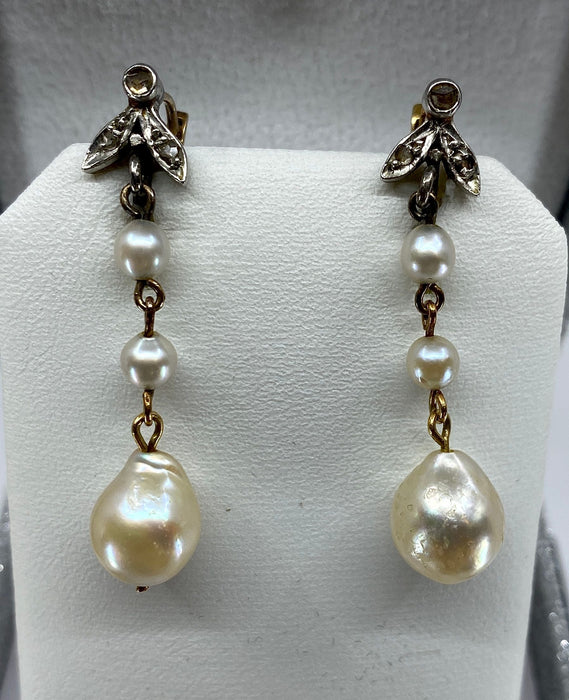 Pendientes de perlas y diamantes de oro alrededor de 1900