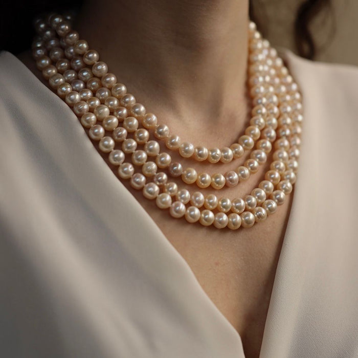 Japanese cultured pearl necklace