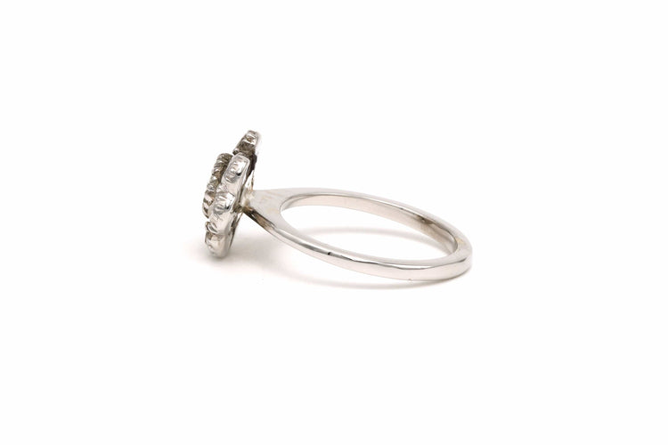 Bague 46 Bague Napoléon III en or blanc 18 carats et argent sertie de diamants "taille" rose 58 Facettes B510