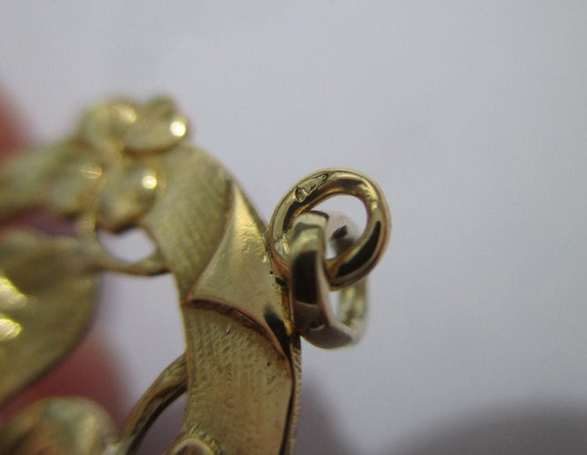 Přívěsek pro štěstí v secesním stylu