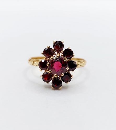 Bague 54.5 Bague marguerite vintage or rose et grenats 58 Facettes A05833