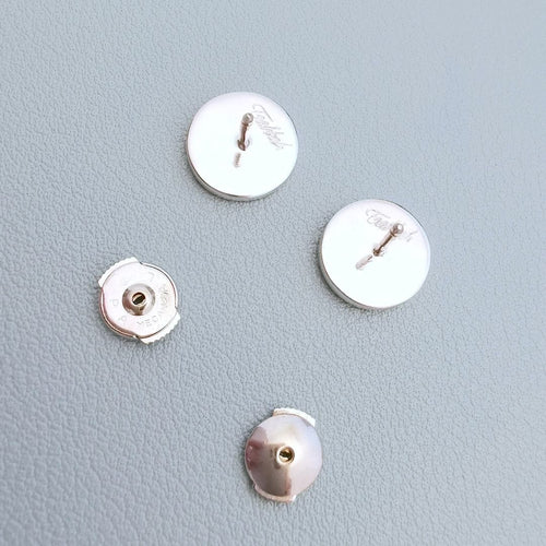 Boucles d'oreilles Boucles d'oreilles signées Tabbah en nacre et Diamants Or blanc 18 K 58 Facettes AA 1718