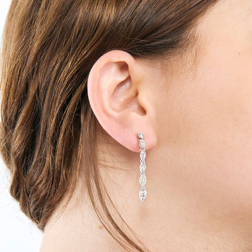 Boucles d'oreilles Pendants d'oreilles en platine et diamants 58 Facettes LJ23