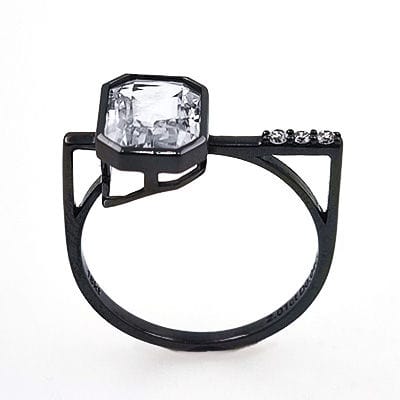 Bague Bague en or noir, saphir et diamant. 58 Facettes 67599373