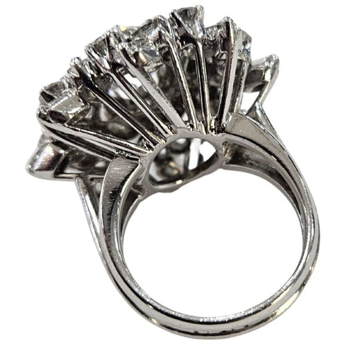 Bague 52 Bague en or blanc sertie d'un diamant naturel taille ancienne de 2,60 carats, certifié HRD. 58 Facettes E33