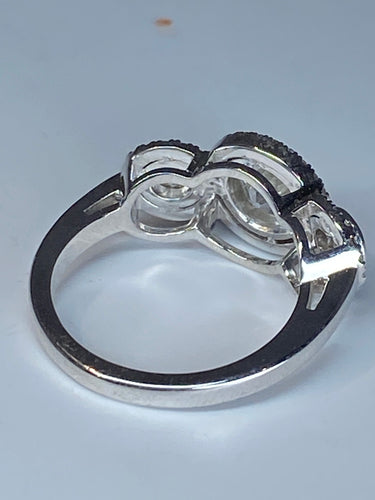 Bague 52 Bague de fiançailles, diamants 58 Facettes AB48