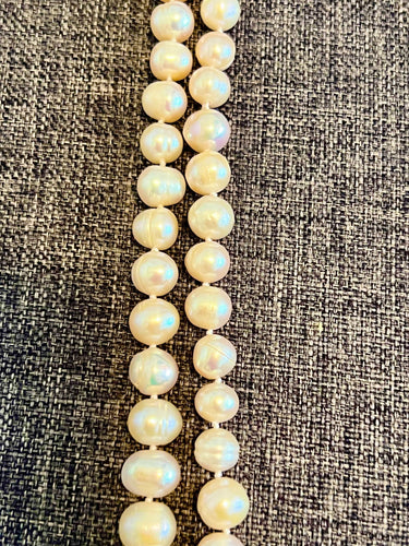 Collier Grand Sautoir 145 perles de culture - environ 120 cm 58 Facettes