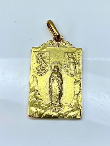 Pendentif Médaille or jaune Vierge et Christ, signée BOUIX 58 Facettes AB480