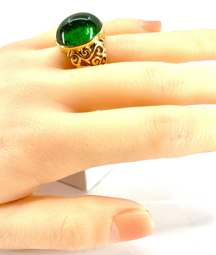 Bague 57 Bague en or jaune ornée tourmaline verte cabochon 58 Facettes AB314