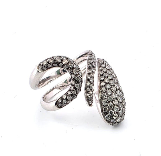 Pavé elmaslı beyaz altın yüzük 