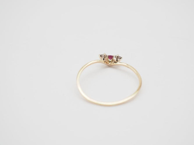 Bague 55 Bague diadème or jaune, rubis et diamants 58 Facettes