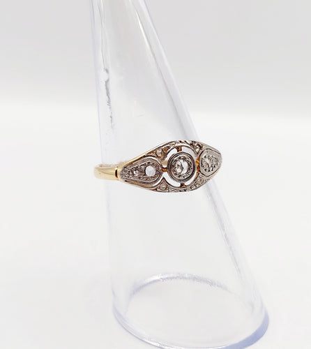 Bague 51 Bague Art Déco or jaune diamants taille rose (circa 1940) 58 Facettes A05973