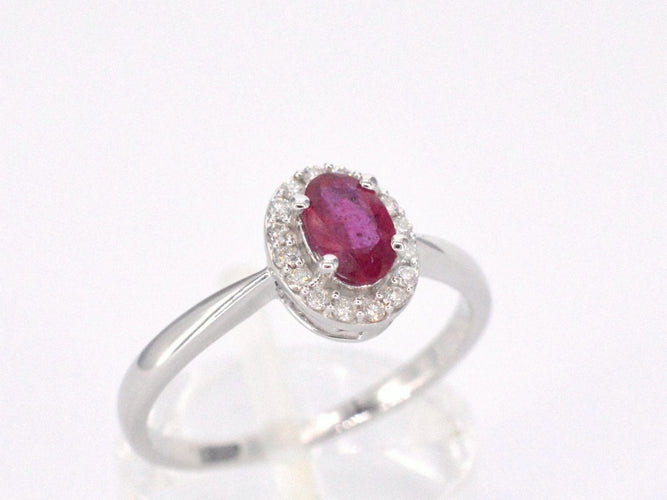 Bague 54 Bague entourage en or blanc avec diamants et rubis 58 Facettes 2011