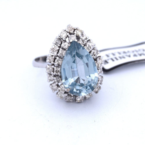 Prsten z bílého zlata s akvamarínem a diamanty 