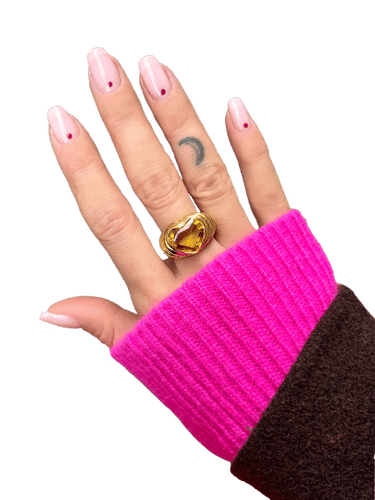 Hjärtformad ring i gult guld med topas 