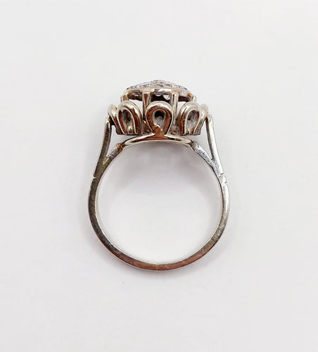 Prsten u obliku cveta art deco od belog zlata 18k i 0,40 karata dijamanta stare bruse (oko 1950) 
