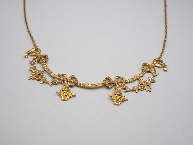 Collier Collier draperie or jaune époque Napoléon III 58 Facettes 1842