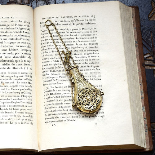 Pendentif Pendentif Flacon à parfum – vinaigrette en vermeil 58 Facettes 178