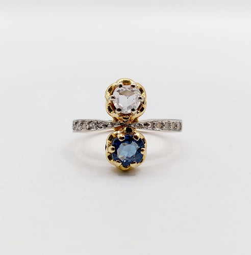 Bague 44 Bague Toi et Moi or, diamant et saphir épaulés (circa 1910) 58 Facettes A05407