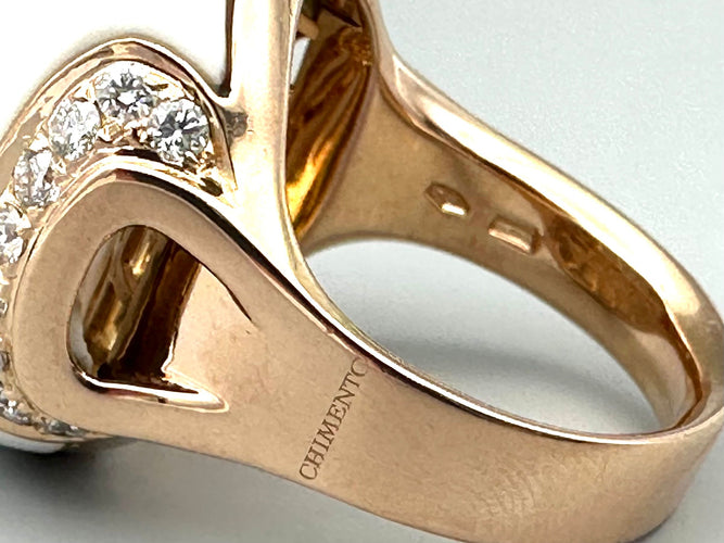 CHIMENTO. Anello in oro rosa, agata bianca e diamanti 
