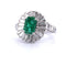 Bague 51 Bague en or blanc avec émeraude et diamants baguette 58 Facettes