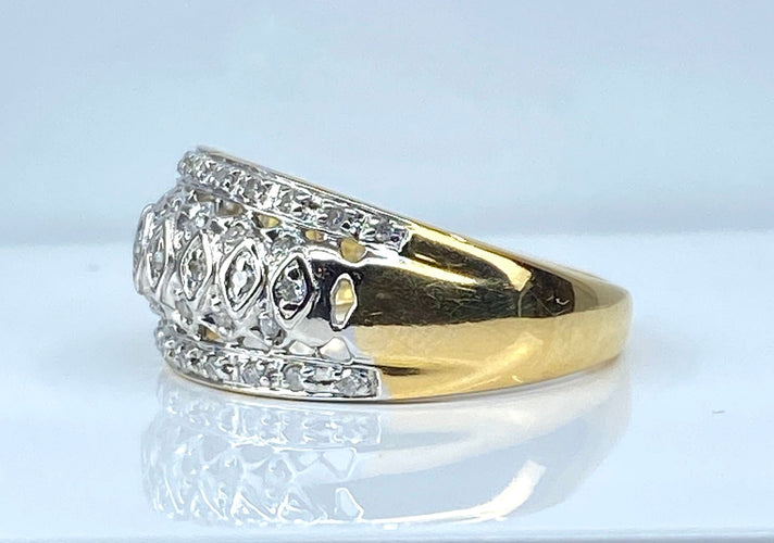 Anel jonc em ouro amarelo e diamantes 